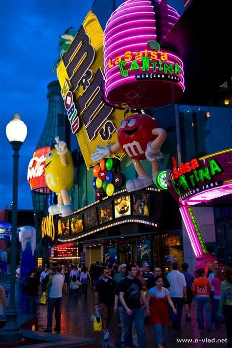 10 Best Stops On The Las Vegas Strip For First Timers (with Map ...