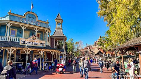 NEWS: Disney World’s Frontierland Hoedown is Making a Comeback - Disney by Mark