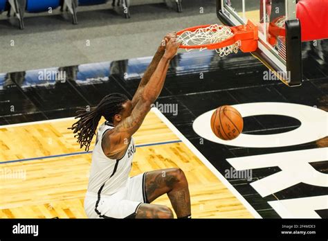 Deandre Jordan Dunk Face Wallpaper