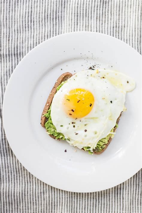 How To Make Fried Eggs In Microwave? - Microwave Meal Prep