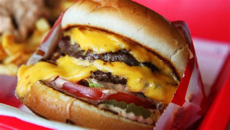 In-N-Out Burger sues DoorDash, claiming 3rd-party burger delivery is a trademark violation ...