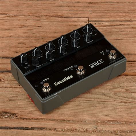 Eventide Space Reverb Pedal – Chicago Music Exchange