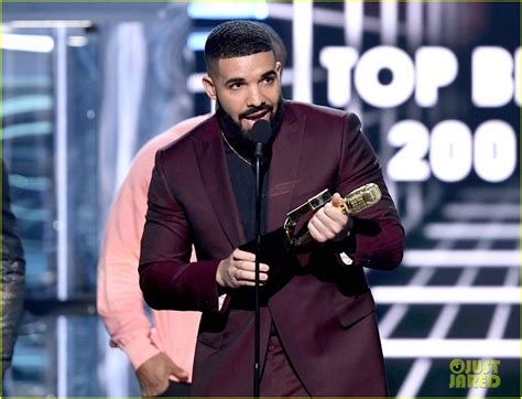 Drake Dedicates His Billboard Music Award to Arya Stark!: Photo 4280849 | 2019 Billboard Music ...