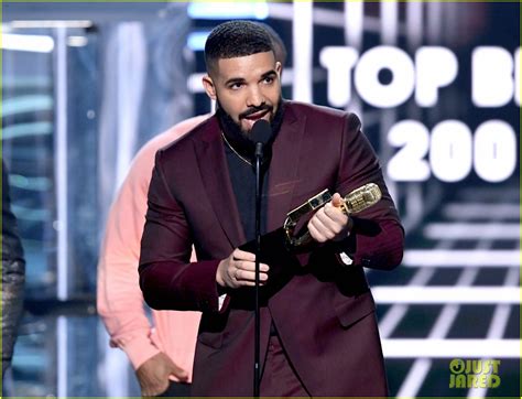 Drake Dedicates His Billboard Music Award to Arya Stark!: Photo 4280849 ...