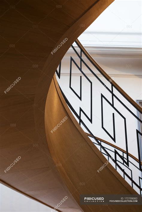 Spiral staircase in the house — simplicity, contemporary - Stock Photo | #172709082