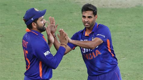 Bhuvneshwar Kumar has no pace: Pakistan legend Wasim Akram on India's ...