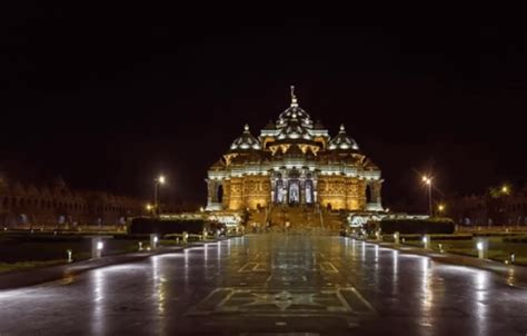 Spiritual Tour Akshardham Temple In New Delhi - Journeydeal Travel together