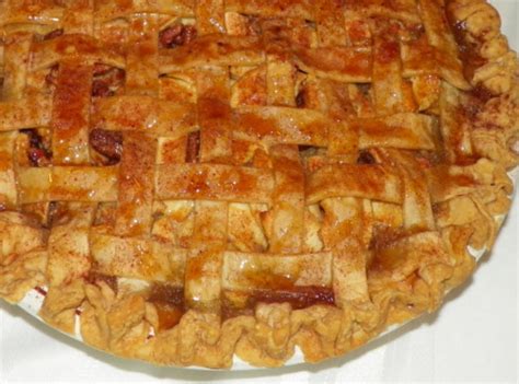 Caramel Apple Pecan Pie | Just A Pinch Recipes