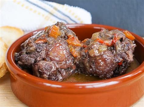 Hearty Rabo De Toro Al Vino Tinto - Spanish Oxtail Stew