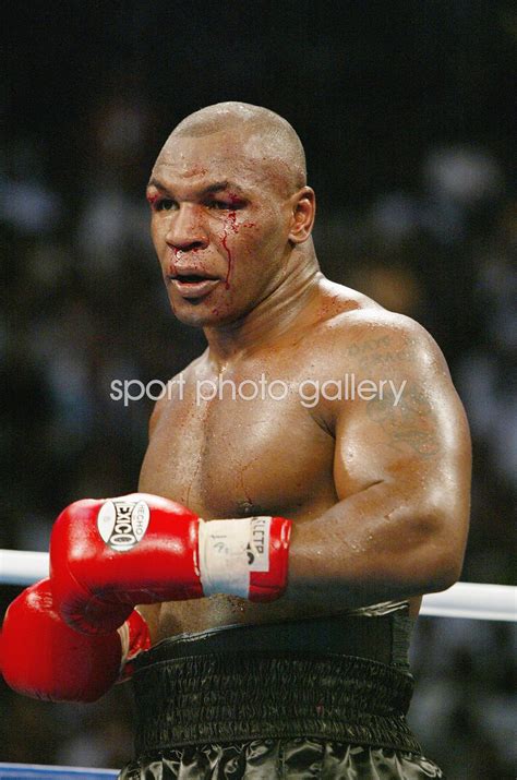 Mike Tyson v Lennox Lewis World Title Fight Memphis 2002 Images ...