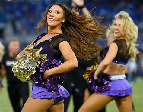 Pin by Dark Knight on Ravens | Nfl cheerleaders, Ravens cheerleaders, Cheerleading