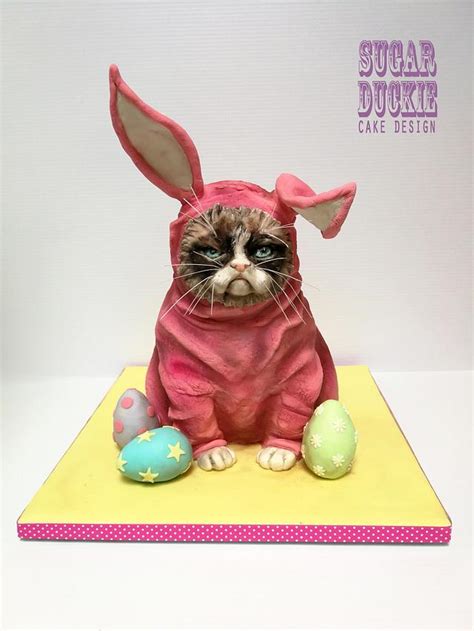 Grumpy Easter Cat - Decorated Cake by Sugar Duckie (Maria - CakesDecor