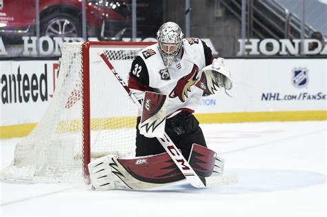 Carolina Hurricanes Sign Another Goalie - NHL Rumors - NHLTradeRumors.Me