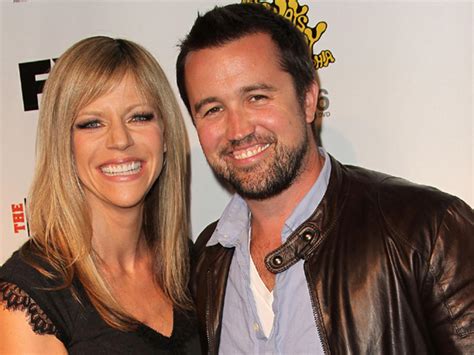 Kaitlin Olson and Rob McElhenney expecting second child - CBS News