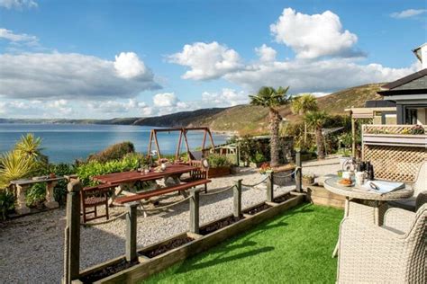 Cornwall Sea View Cottages: 27 Cottages with Great Views [2024]