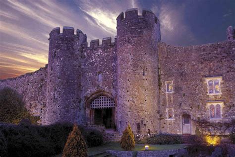 Overnight Castles of England Tour | British Tours