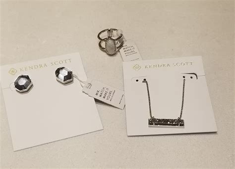 Kendra Scott Color Bar Party