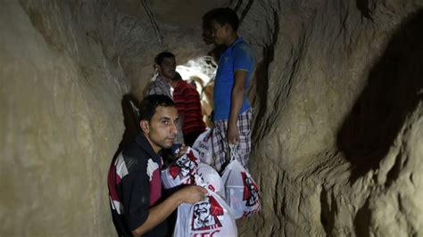 Gaza Underground: A Look Inside Palestinian Smuggling Tunnels (PHOTOS)