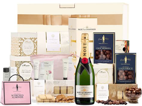 Christmas Gift Hampers For Her | The Hamper Emporium