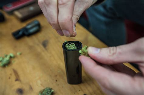 We Tested Some of the Best Weed Vapes On the Market - VICE