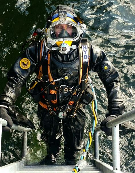 Scuba Diving Tank, Scuba Diving Equipment, Scuba Diving Gear, Diving Suit, Scuba Diver, Deep Sea ...