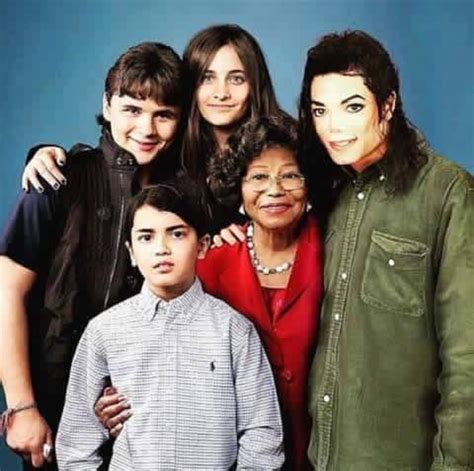 Reafirmar llamada puramente 3 hijos de michael jackson collar rizo Grapa