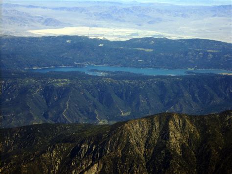 File:Big Bear Lake San Bernardino Mountains Lucerne Dry Lake California.jpg - Wikimedia Commons