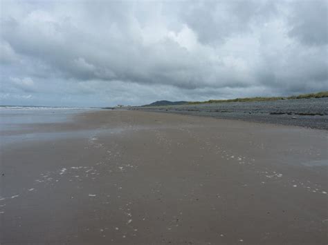 Tywyn: South Beach - Fishing in Wales