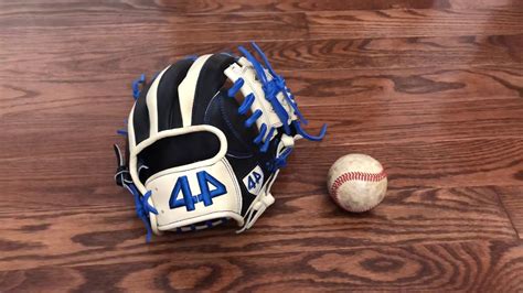 Baseball glove review: 44 pro gloves JP11 - YouTube