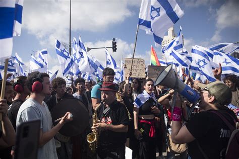 Israel’s protests show that Netanyahu finally went too far - Vox