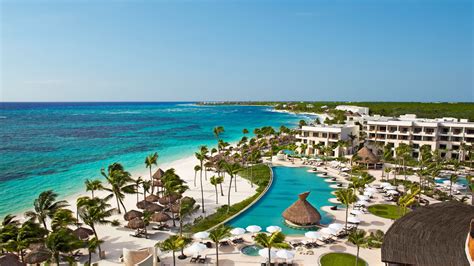 Luxury Romantic Getaway in Mexico | Secrets Akumal Riviera Maya Part of ...