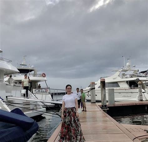 Filipino Celebrities Who Own Luxurious & Most Expensive Yachts