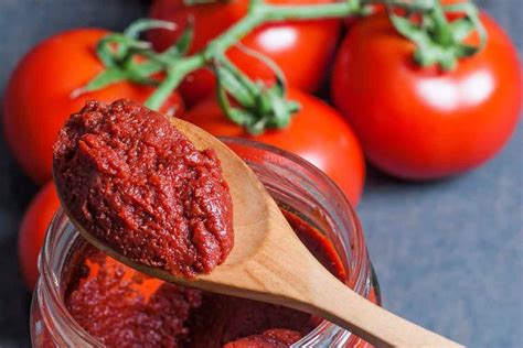 The Benefits of Tomato Paste (and Full Nutrition Facts) - Nutrition Advance