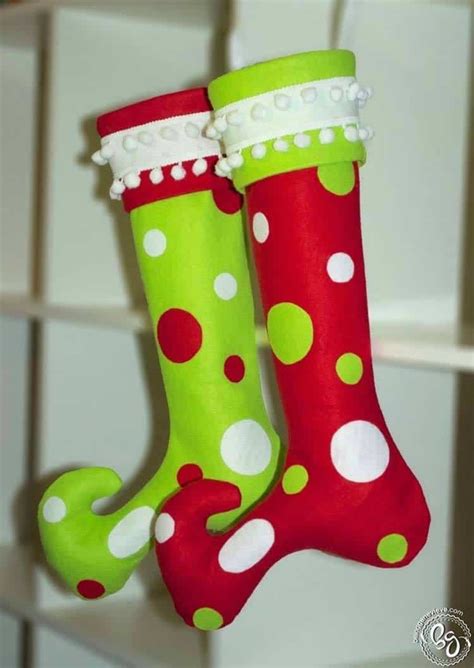 30 Stunning Christmas stocking ideas for stylish interiors