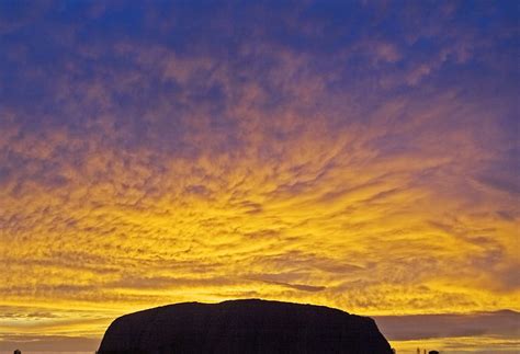 Yellow Sunrise at Uluru, monolith, uluru, sunrise, yellow HD wallpaper | Pxfuel