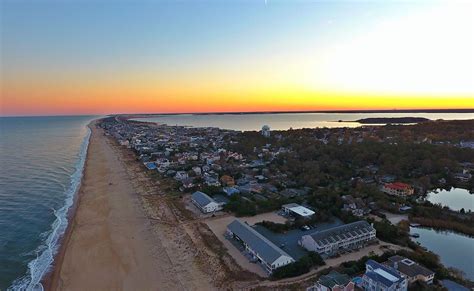 Dewey Beach ... photo by TJ Redefer - delaware-surf-fishing.com