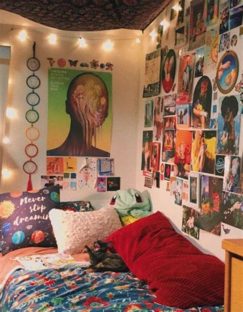 y2k bedroom | Retro bedrooms, Indie bedroom, Retro room