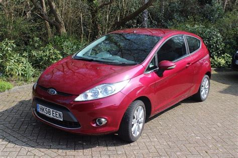 Ford Fiesta !.25 Zetec in Hot Magenta 2 door | in Dibden Purlieu, Hampshire | Gumtree