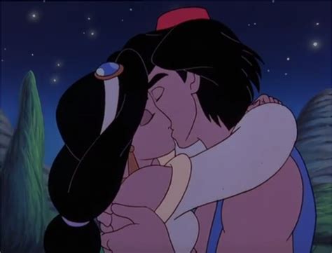 Jasmine and Aladdin sharing a romantic kiss | Aladdin and jasmine ...