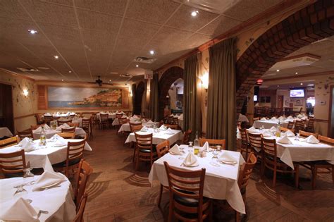 Dining Room - Palermo's 95th Italian Cuisine : Palermo's 95th Italian ...