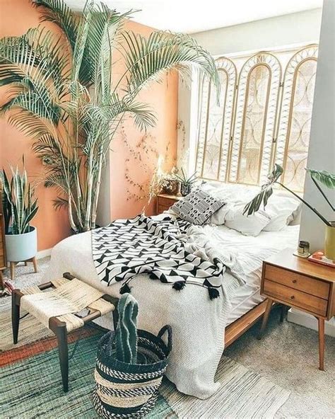 30+ Minimalist And Simple Bedroom Decor Ideas That You Should Try | Bohemian bedroom design ...