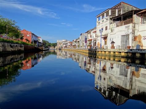 Amazing Malacca River Cruise Local Tour, Daytrips, Sightseeing Packages ...