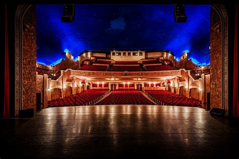 Photo Tour — The Historic Paramount Theatre