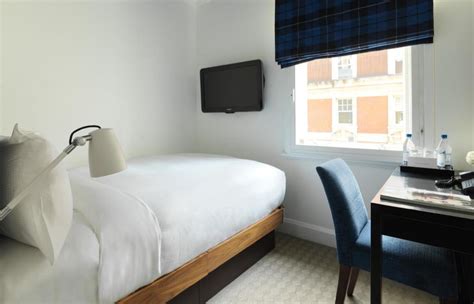 Radisson Blu Edwardian Kenilworth hotel London in United Kingdom - Room Deals, Photos & Reviews