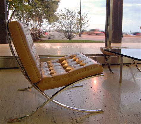 A Brief History of Modernist Furniture - Optima