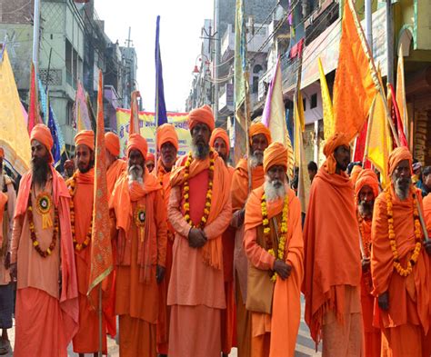 History of Akhada Participating in Kumbh : तस्वीरों में देखें कुंभ में ...