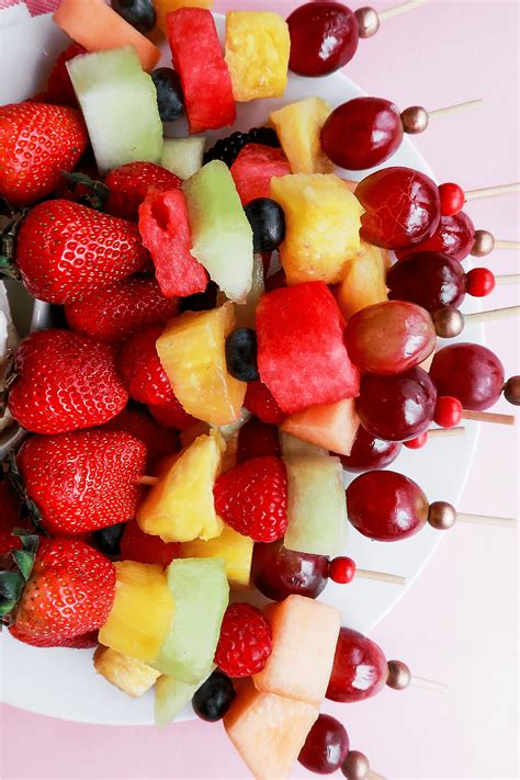 Easy Summer Fruit Kebabs - Reluctant Entertainer