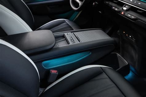 Image Gallery: Interior & Exterior Photos of the 2024 Kia EV9 in Available Colors | Kia