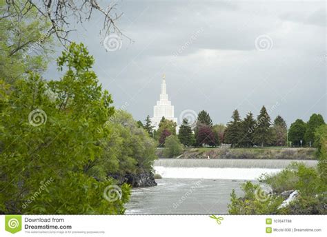 LDS Temple in Idaho Falls Near Greenbelt Editorial Stock Photo - Image ...