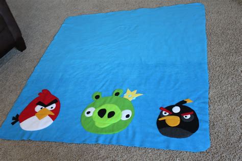 Obsessively Stitching: Angry Birds Blanket!